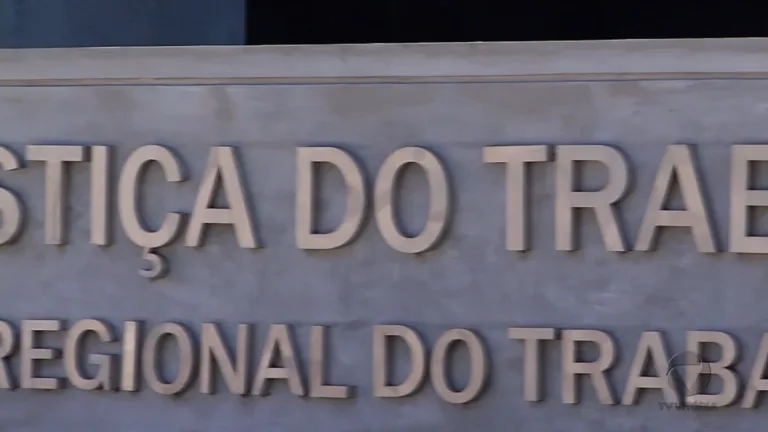 Grávidas devem ser afastadas do trabalho presencial