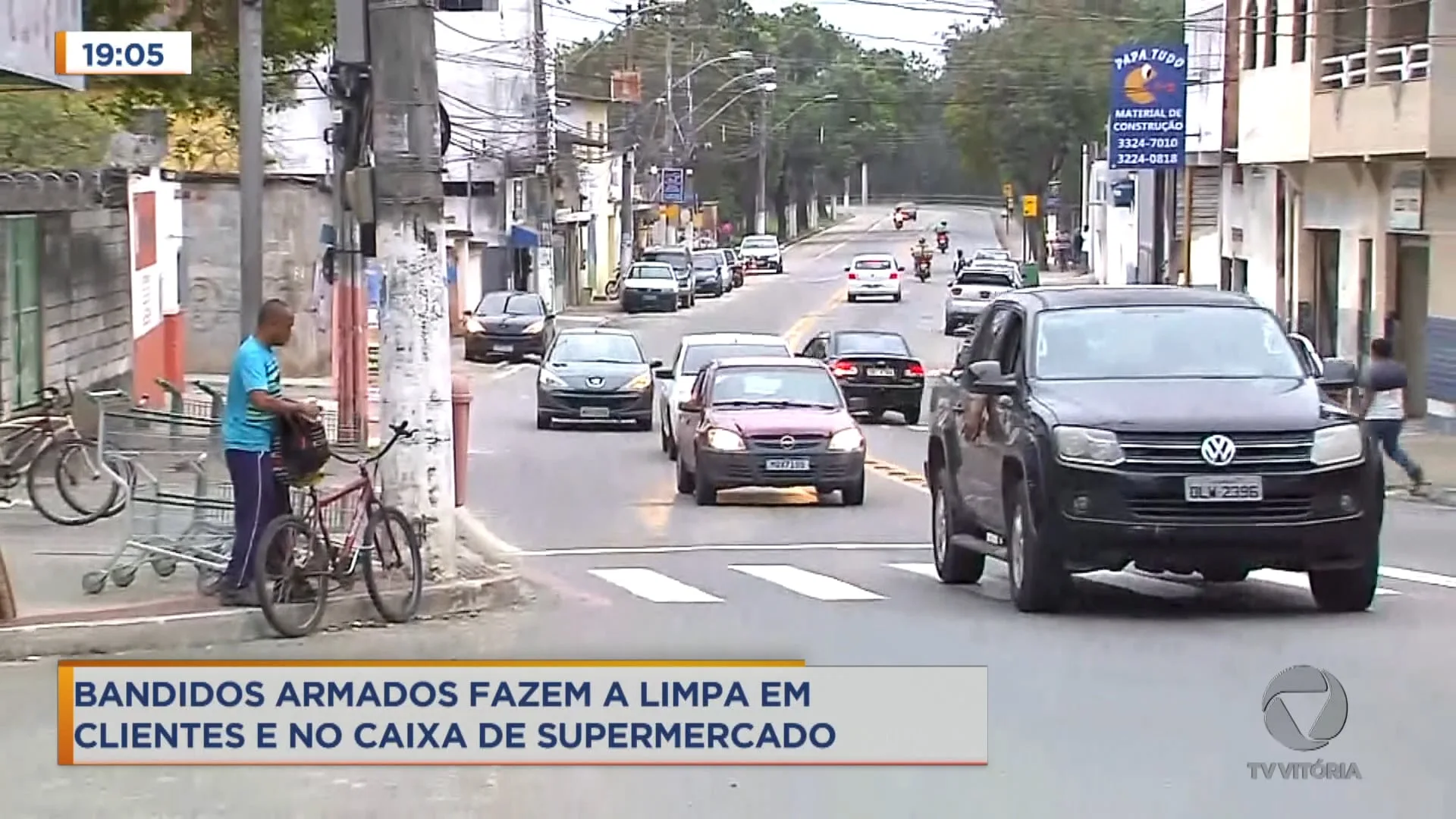 Flagra! Bandidos armados fazem a limpa em Supermercado