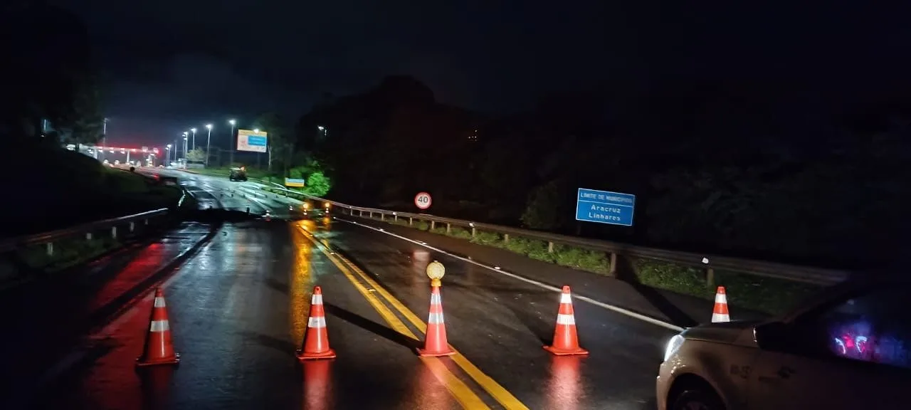 Rodovias do ES ainda têm pontos de interdição total e parcial; confira