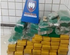 Adolescente de 16 anos é detido com 70kg de maconha dentro de casa na Serra