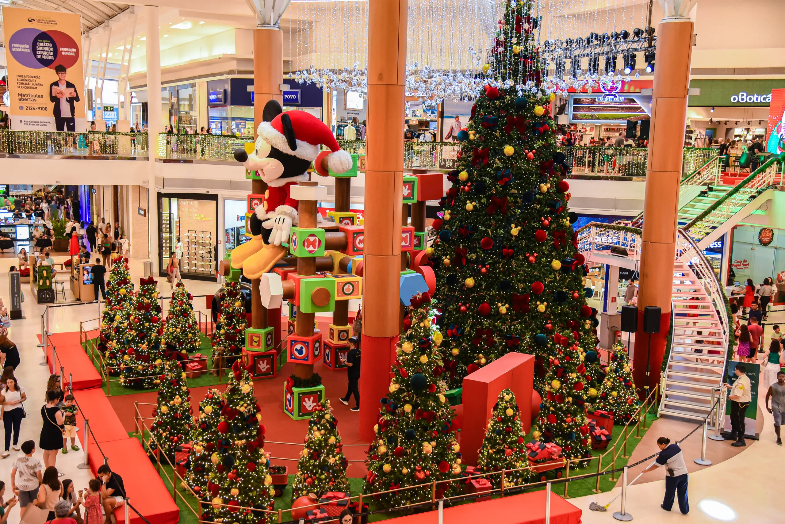 Precisa comprar presente de Natal? Lojas vão ficar abertas até as 23h