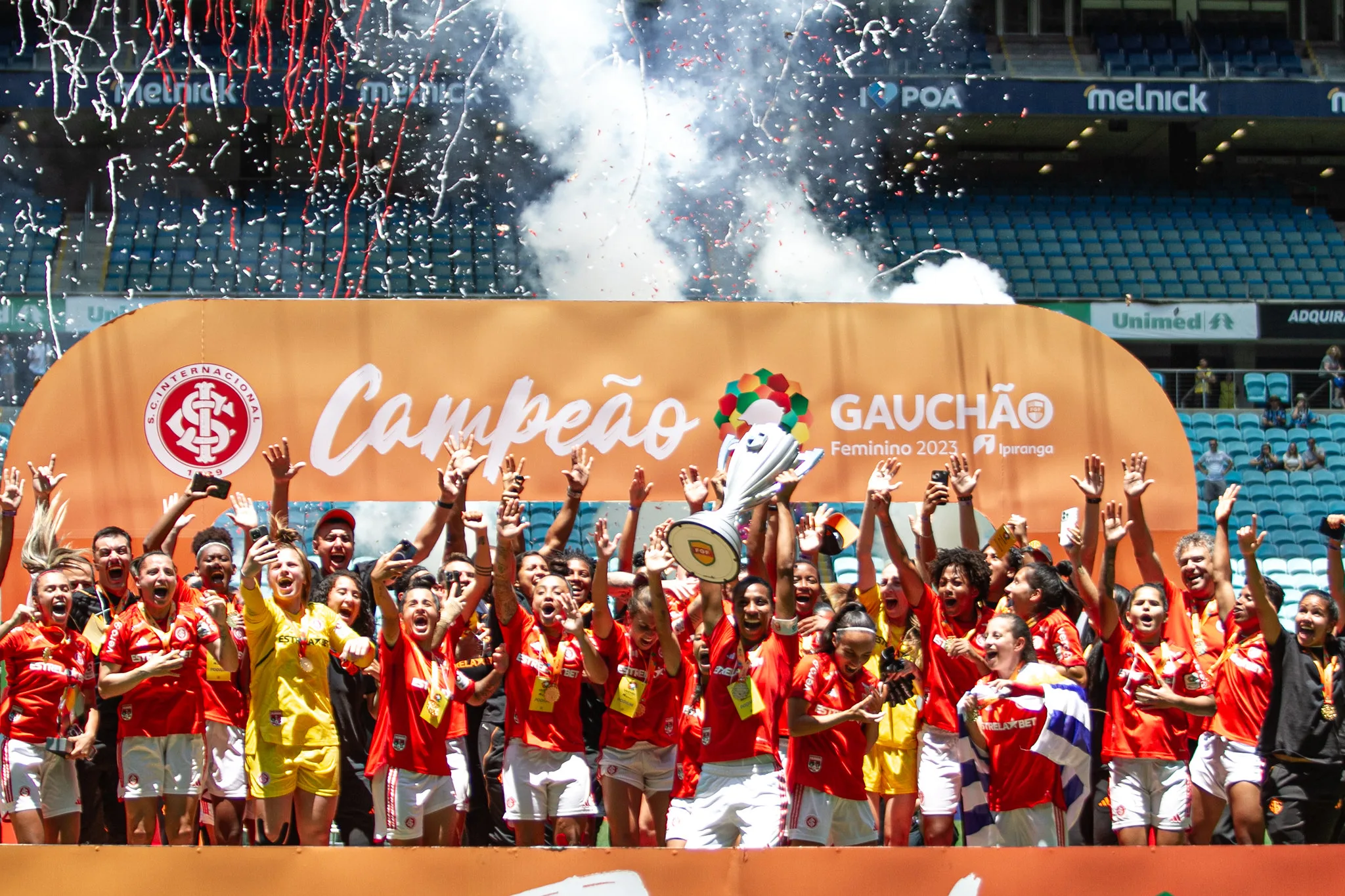 Capixabas são campeãs por Corinthians e Inter no futebol feminino