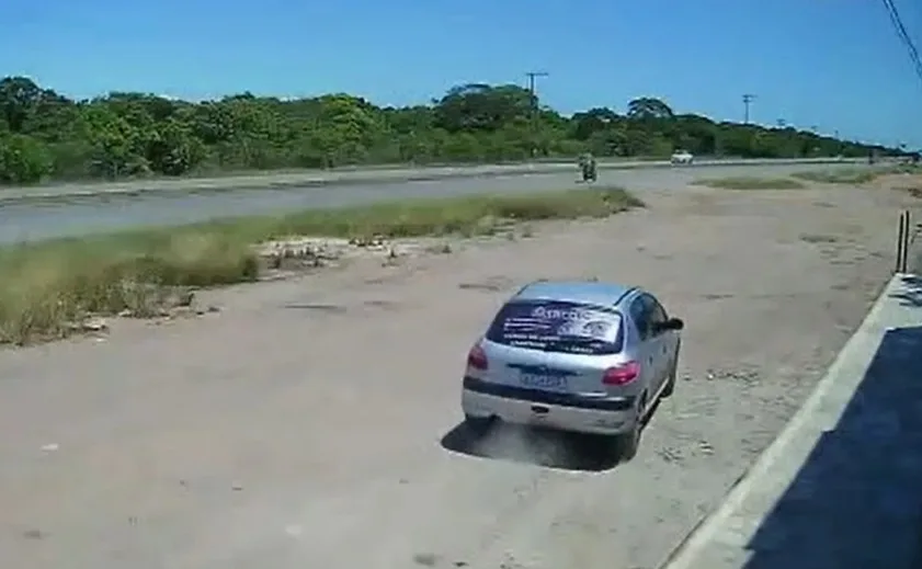 VÍDEO | Corretor é rendido e tem carro roubado em Guarapari