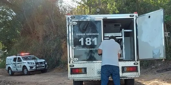 Homem é esmagado por trator enquanto ajudava amigo em fazenda no Norte do ES