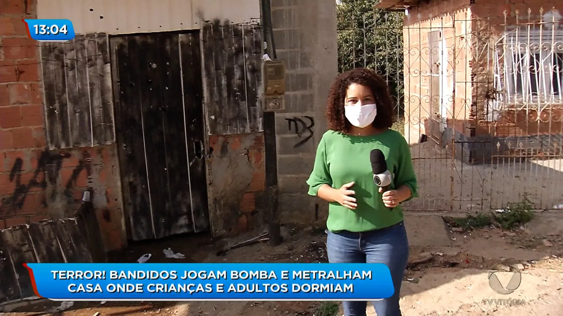 Casa é metralhada por bandidos em Santa Rosa, Cariacica