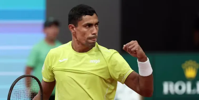 Thiago Monteiro vence Monfiels no Masters 1000 de Roma