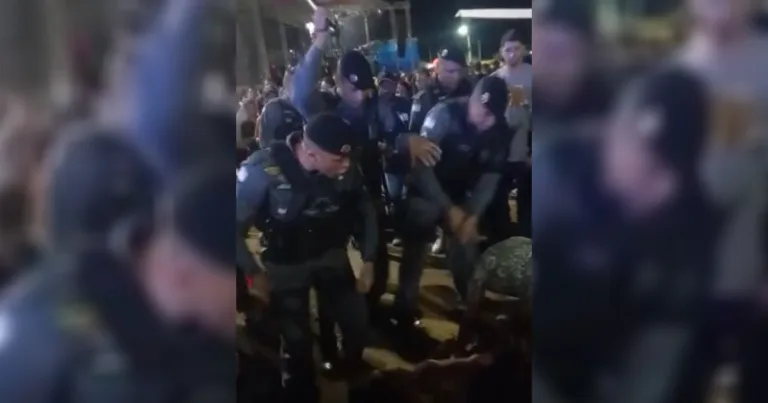 VÍDEO | PMs usam cassetete para separar briga de mulheres em festa em Boa Esperança