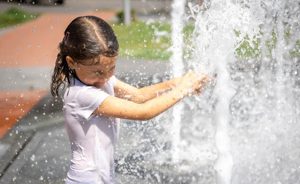 Onda de calor faz escolas mudarem educação física e até cardápio