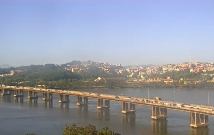 Engavetamento entre carros na Segunda Ponte provoca lentidão na chegada em Vitória