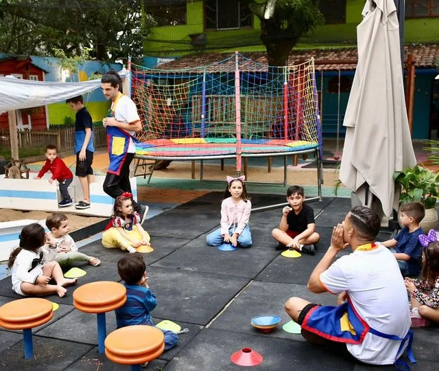 Cafeterias de Vitória investem em área com diversão para crianças