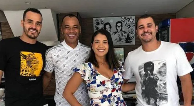 Filho do ex-jogador da seleção brasileira morre após sofrer infarto em futebol com amigos