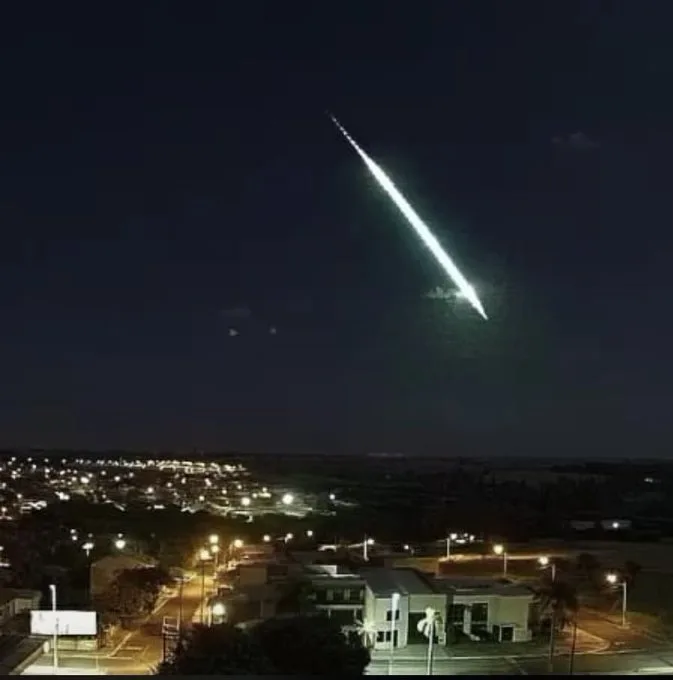 VÍDEO | Moradores do interior de Minas relatam queda de meteoro no céu