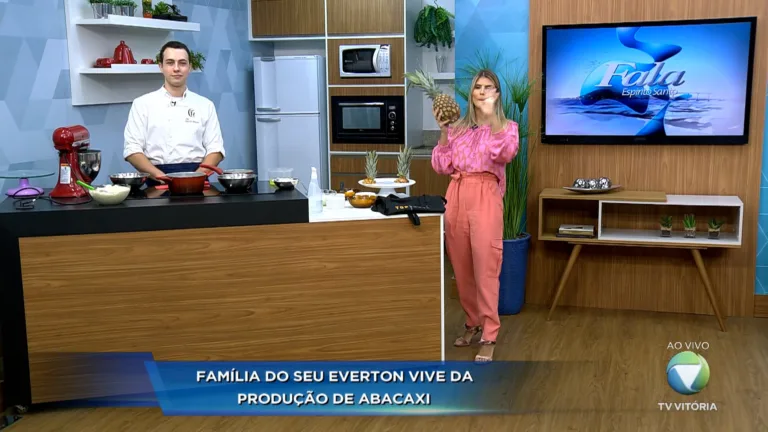 Espaço gourmet: torta de abacaxi com merengue de coco