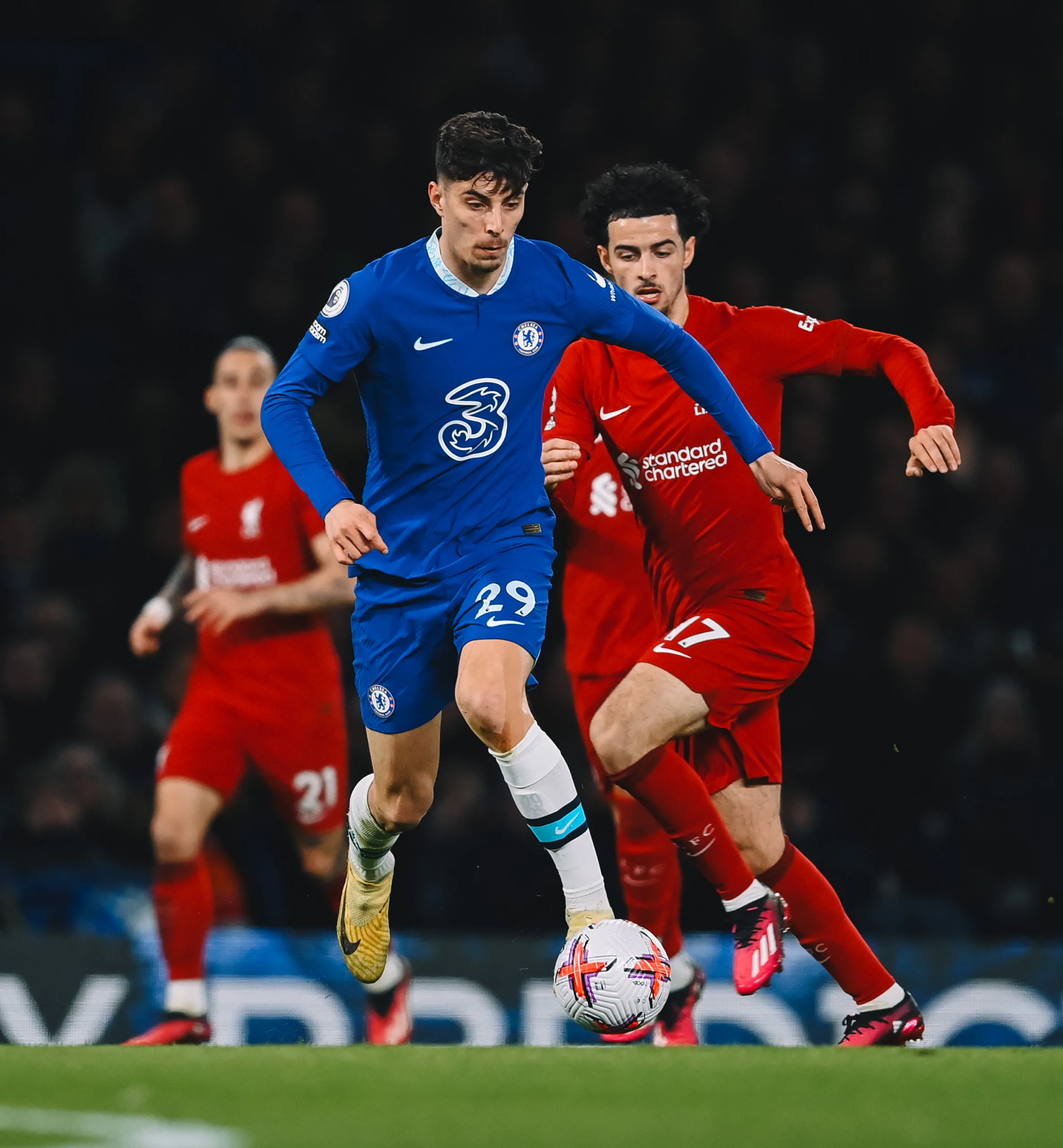 Liverpool e Chelsea fazem jogo de pouca qualidade e empatam no Stamford Bridge