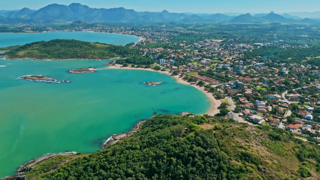 VÍDEO | Encantos da Praia de Setiba em imagens aéreas de tirar o fôlego