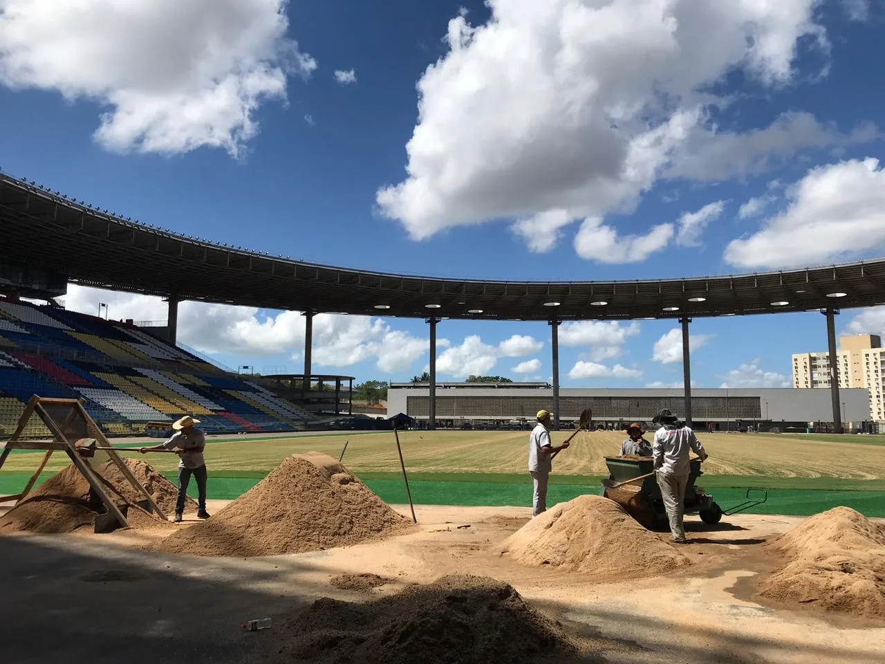 A 24 dias da Copa do Mundo Sub-17, obras no Kleber Andrade ainda não foram concluídas