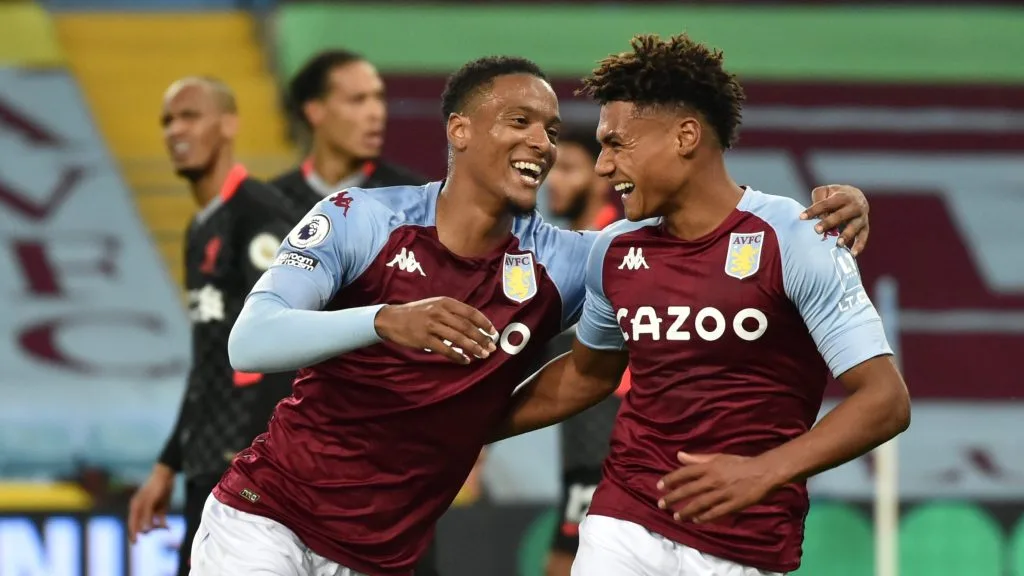 Aston Villa derrota Leicester e garante vice-liderança do Inglês