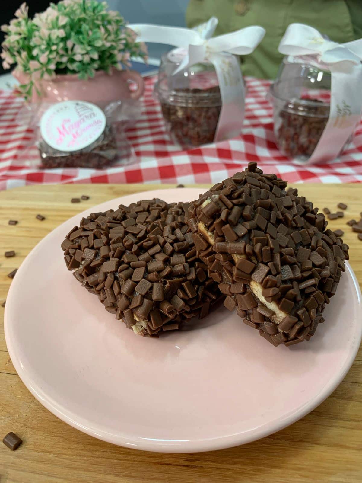 Fácil e deliciosa! Aprenda a fazer Palha Italiana chocolatuda