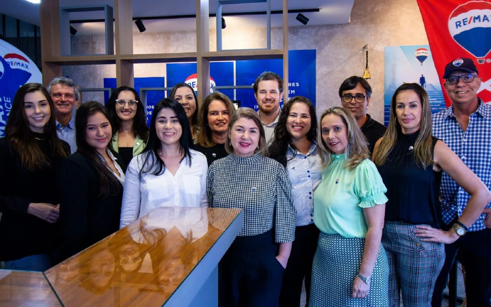 Equipe da ReMax no ES. Foto divulgação.