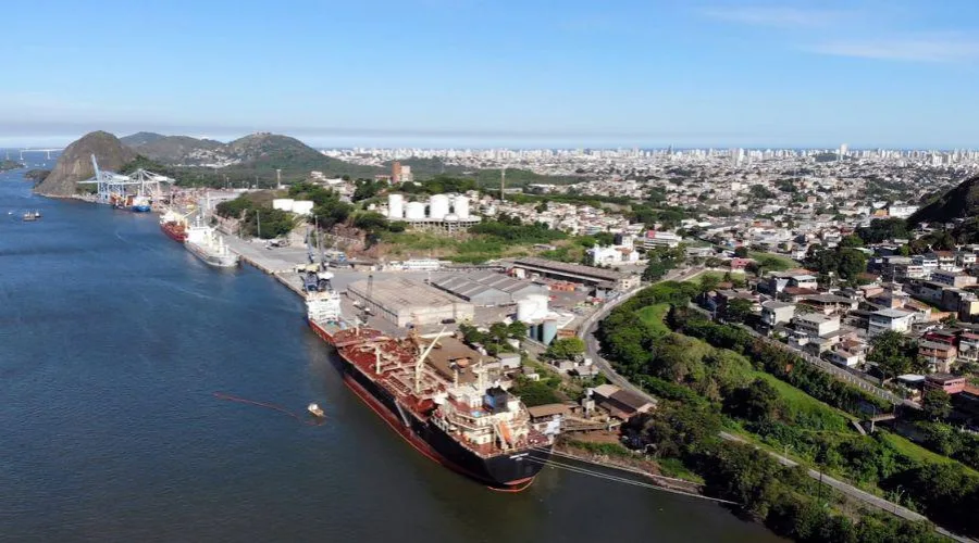 Café e veículos elétricos ajudam Terminal Portuário de Vila Velha a bater recorde