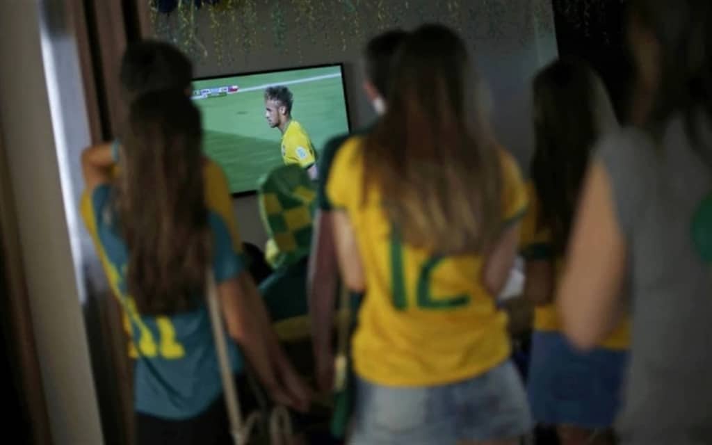 FALTAS AO TRABALHO NOS DIAS DE JOGOS DA SELEÇÃO BRASILEIRA