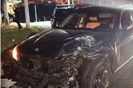 Acidente com BMW mata criança de 4 anos e motorista é preso com sinais de embriaguez