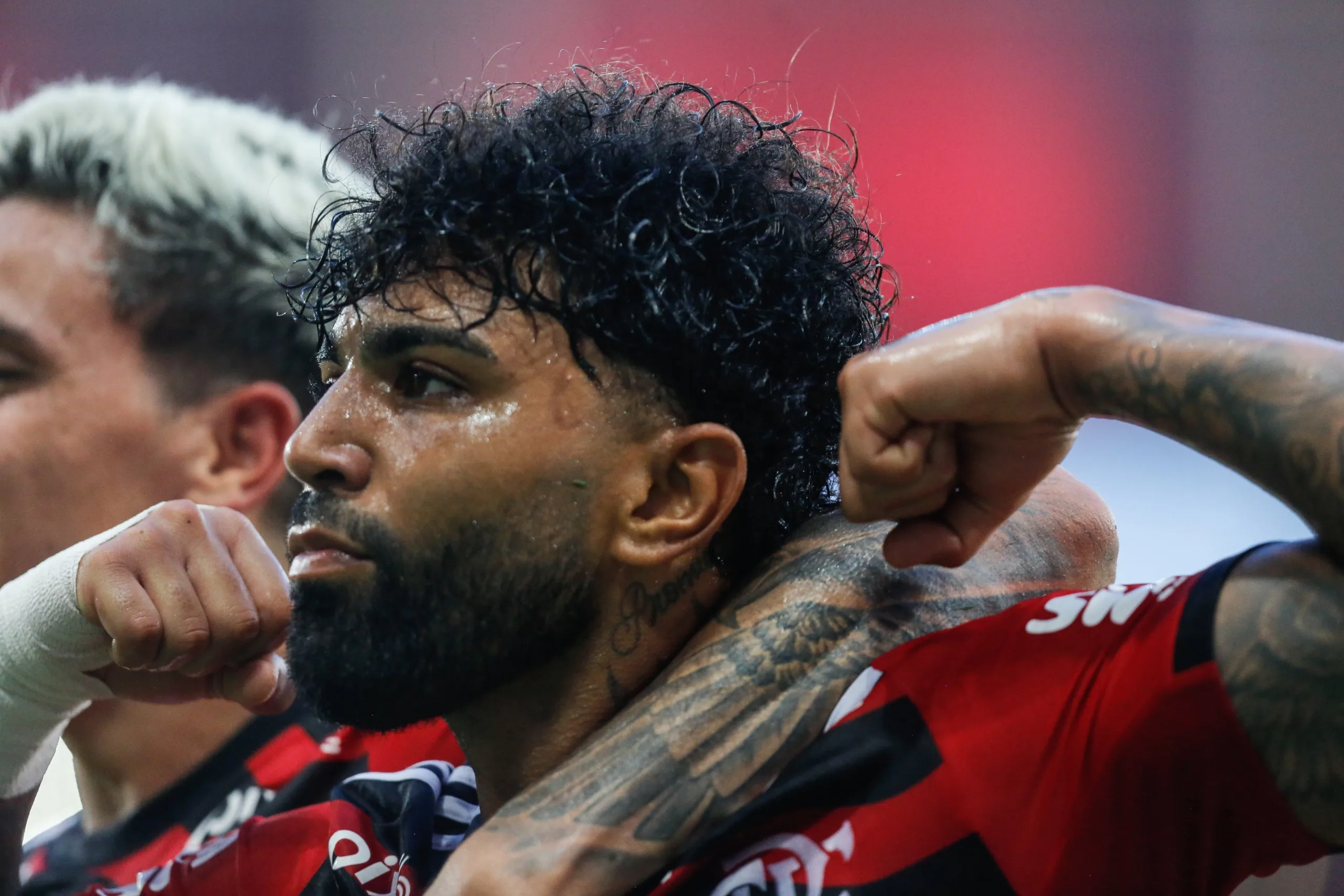 Gabigol defende técnico após queda do Fla no Mundial: 'Deixa o cara trabalhar'