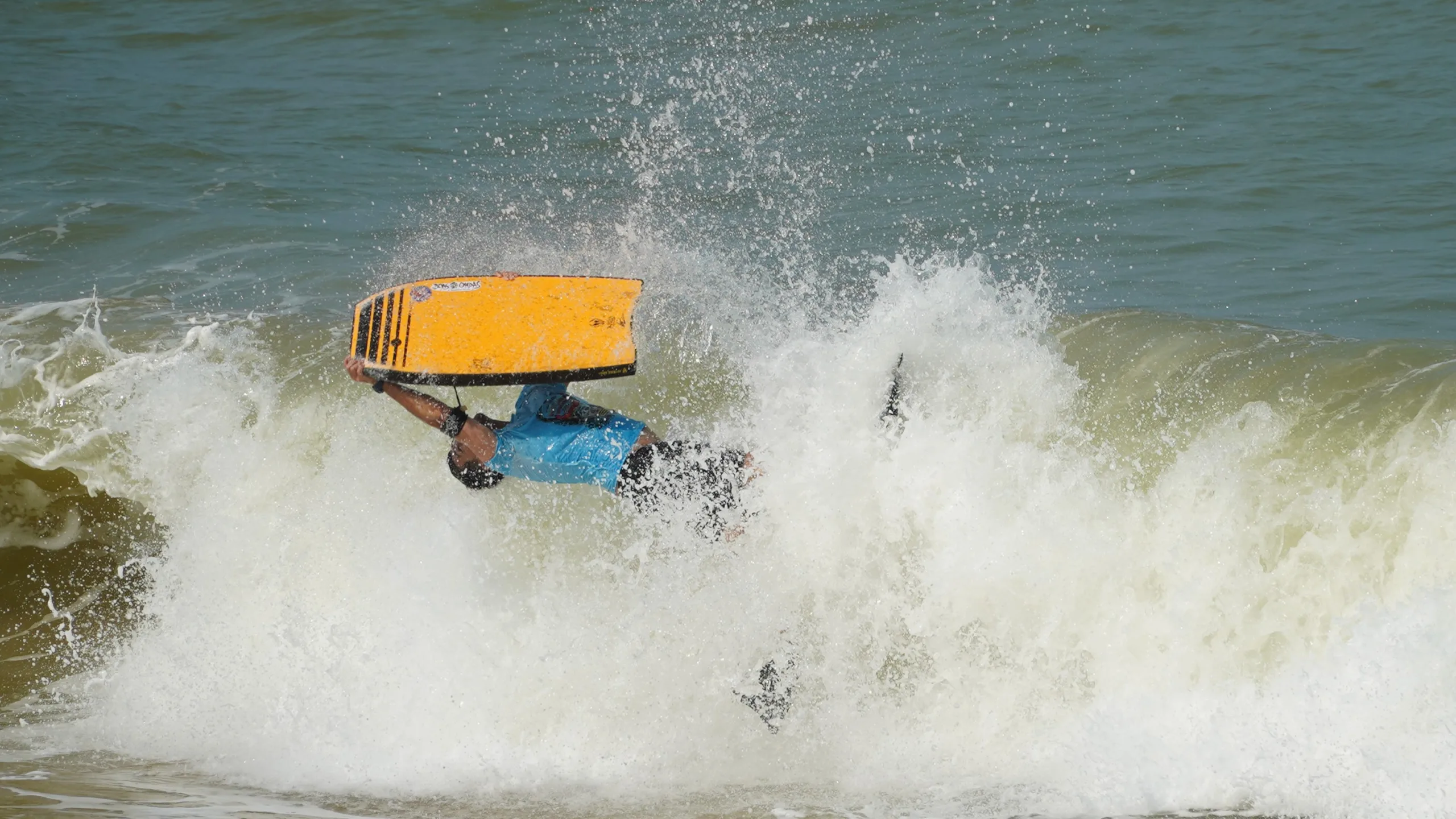 Capixabas brilham em etapa do Brasileiro Master de Bodyboarding