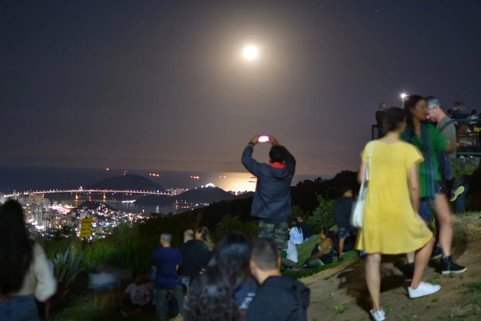 Sábado para contemplar lua cheia e eclipse lunar em parque de Vitória