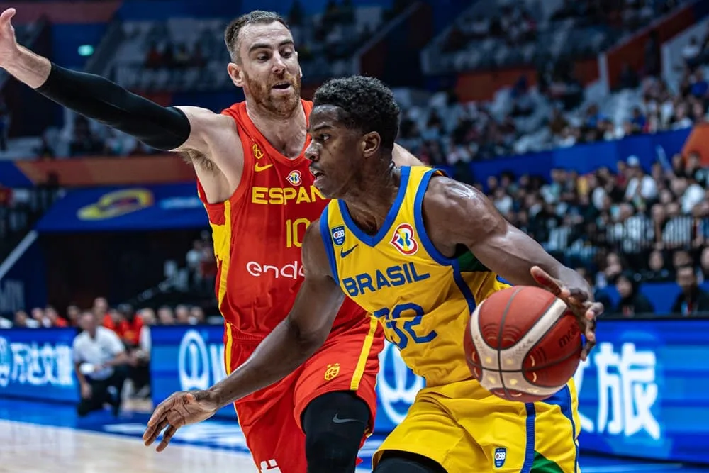 Brasil perde para a Espanha no Mundial de Basquete