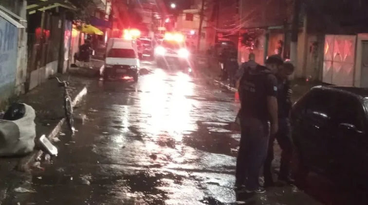 Homem morre e outro é baleado durante tiroteio em Vila Velha