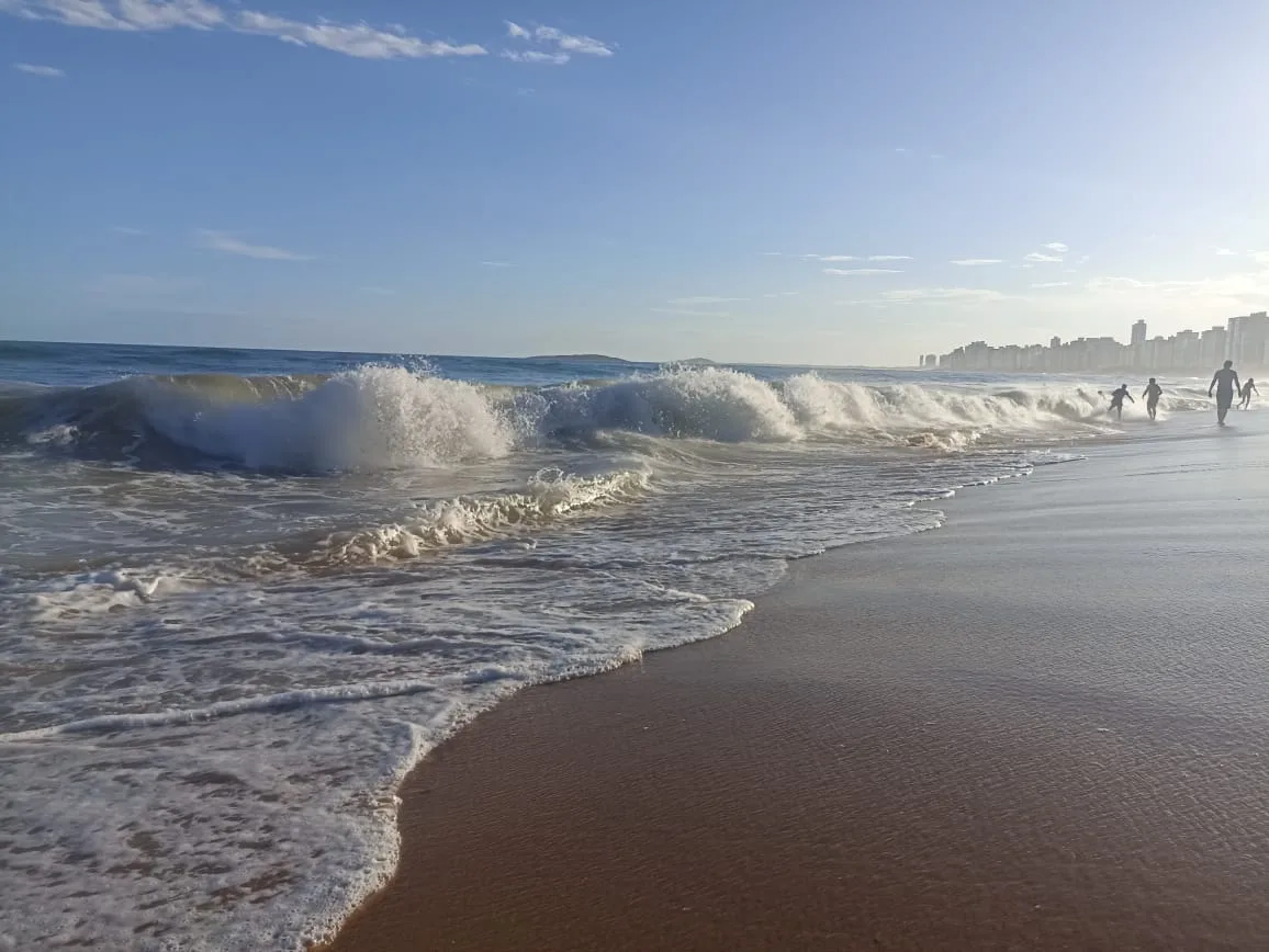 Sol vai continuar no fim de semana? Veja a previsão do tempo para todo o ES