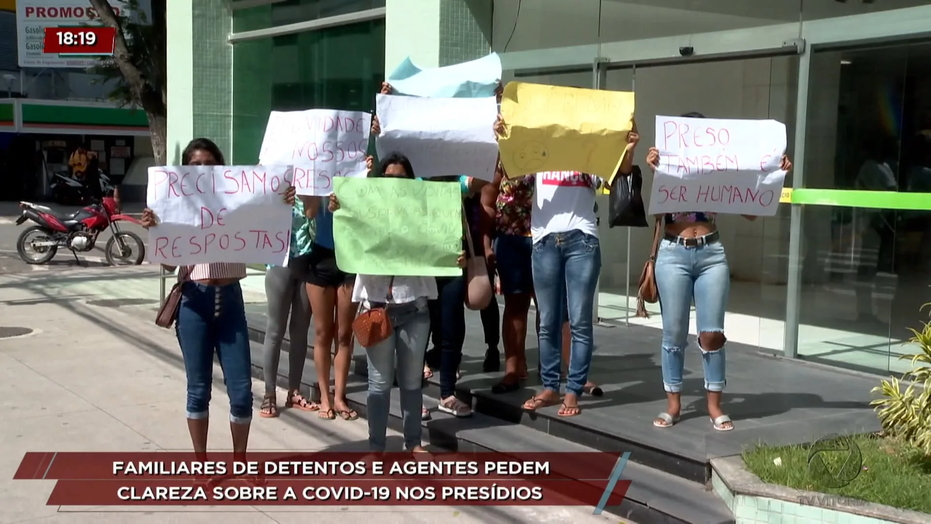 Familiares de detentos e agentes pedem clareza sobre a COVI-19 nos presídios