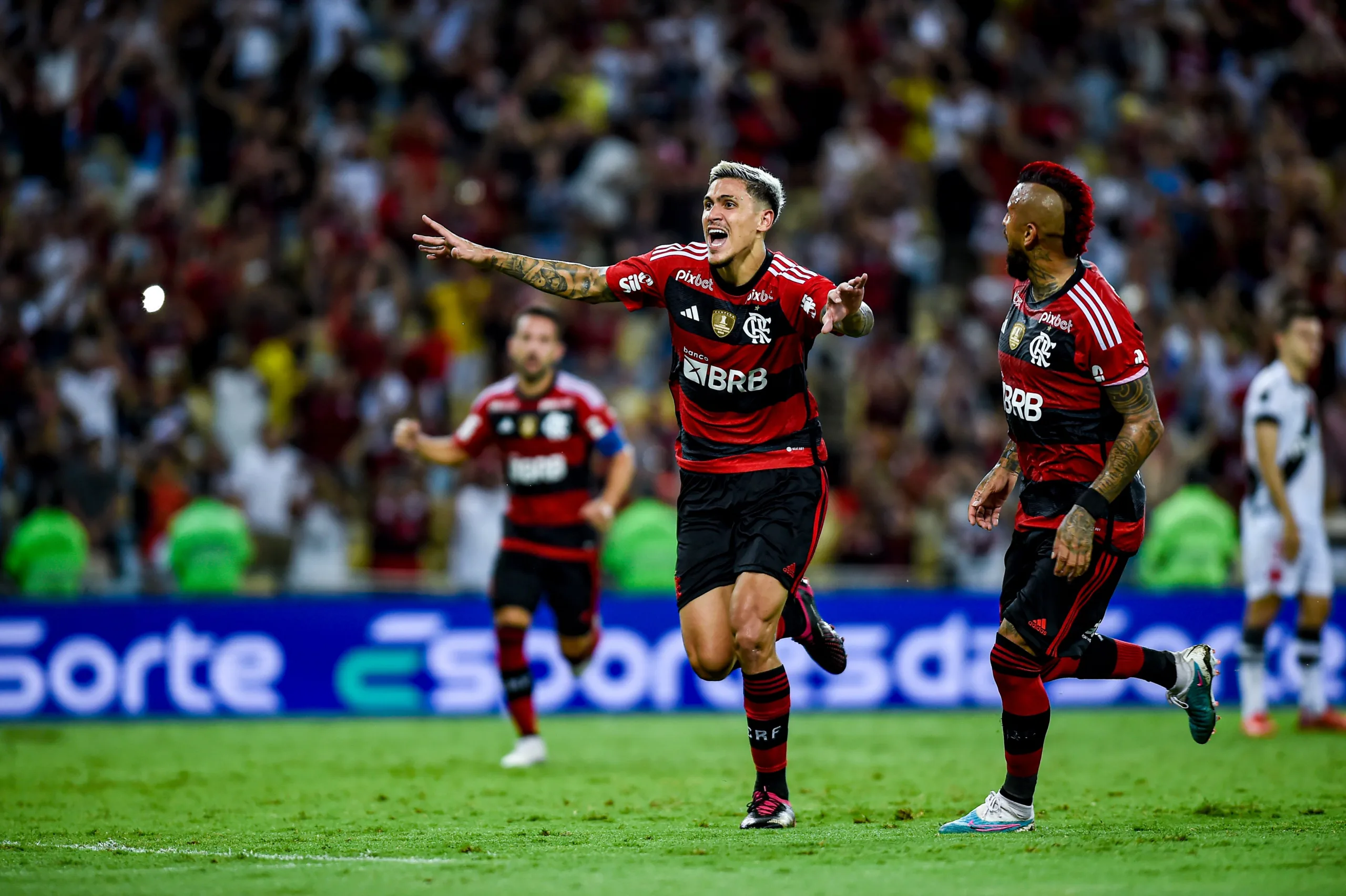 Pedro e Arrascaeta reforçam o Fla na Copa do Brasil diante do Fluminense