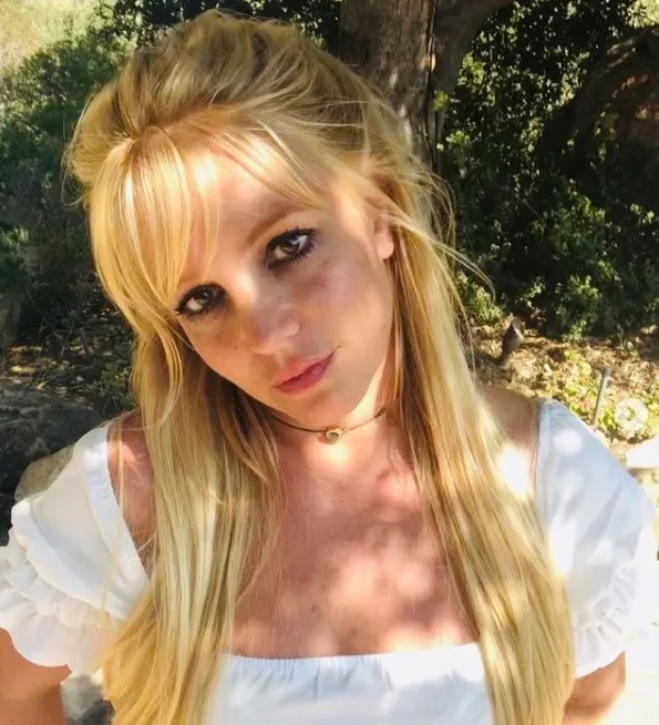 Britney Spears manda recado após polêmico documentário: 'Reservando um tempo para ser uma pessoa normal'