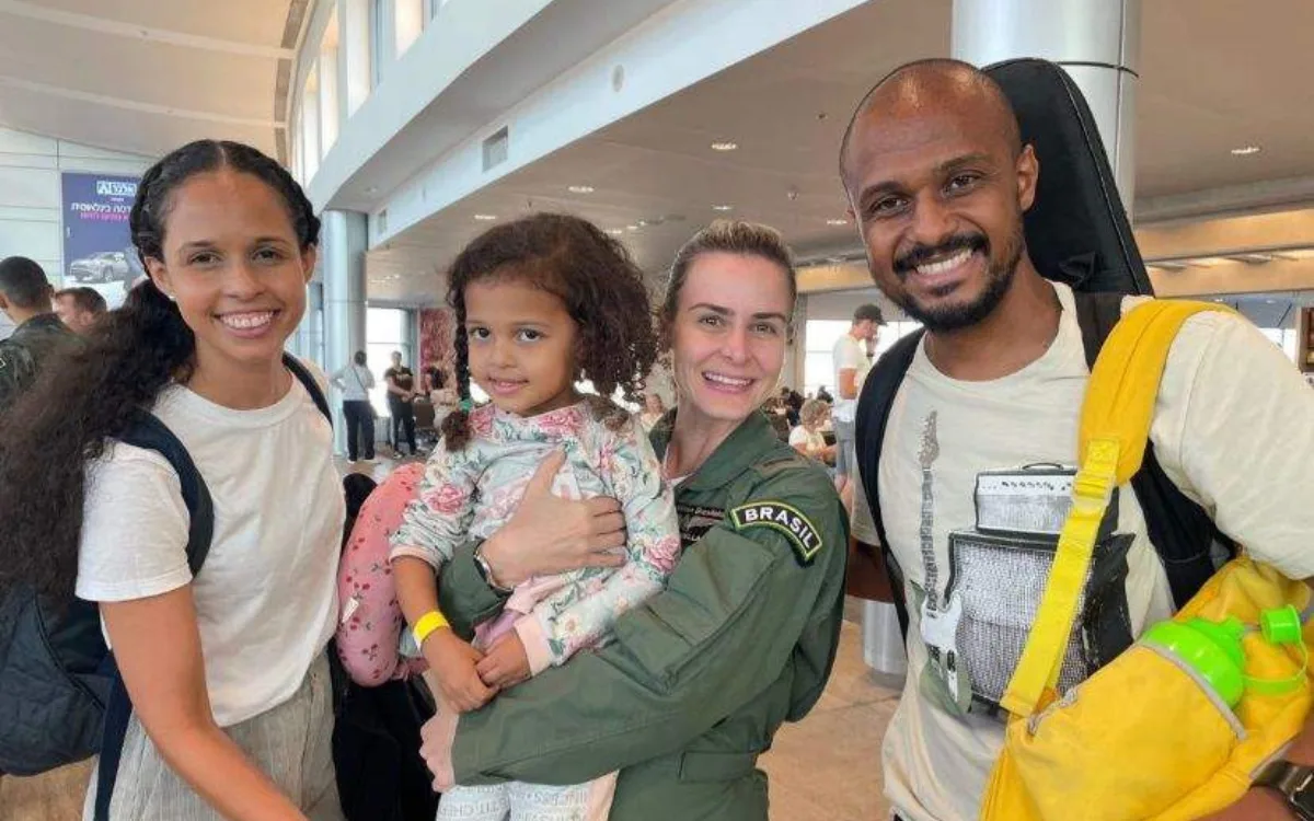 VÍDEO | Família capixaba em Israel consegue voltar para o Brasil em avião da FAB