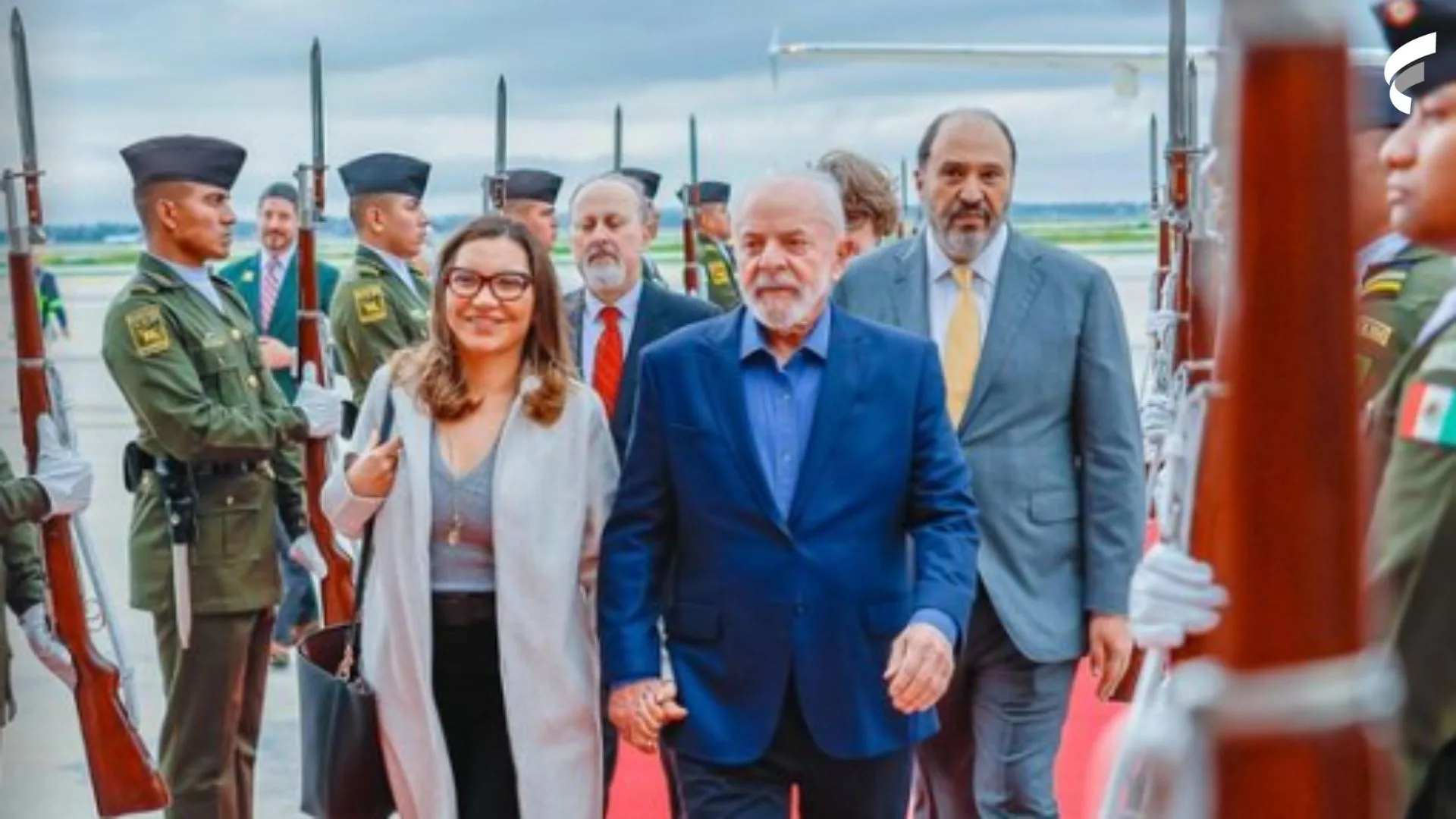 Lula cumpre agenda no México e participa na terça-feira da posse da nova presidente