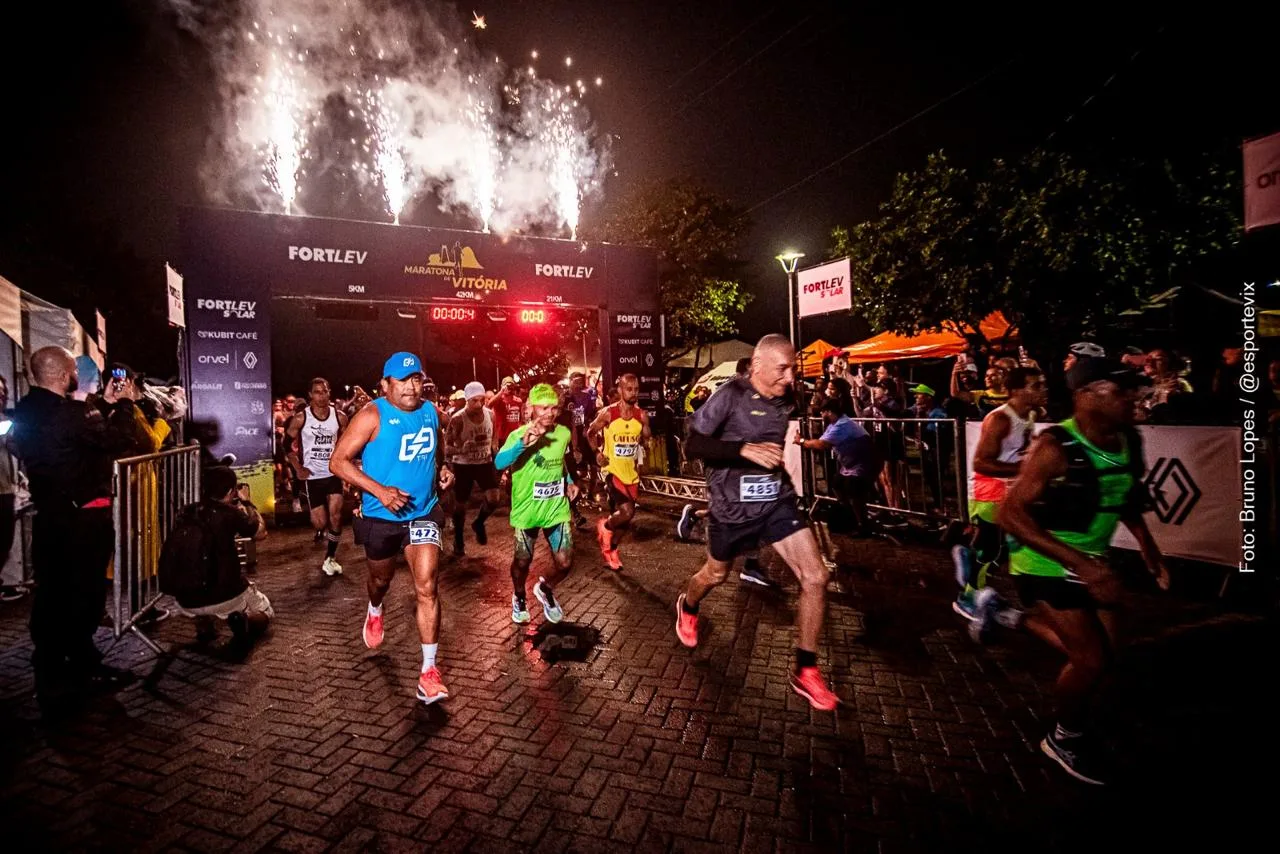 Cinco mil pessoas participam da Maratona de Vitória neste domingo