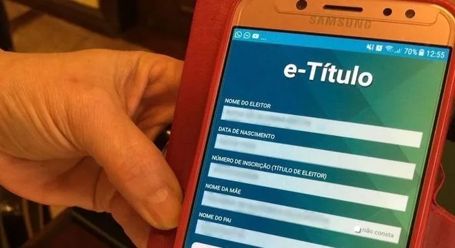 Mais de 600 mil eleitores justificam ausência por meio do e-Título, diz TSE