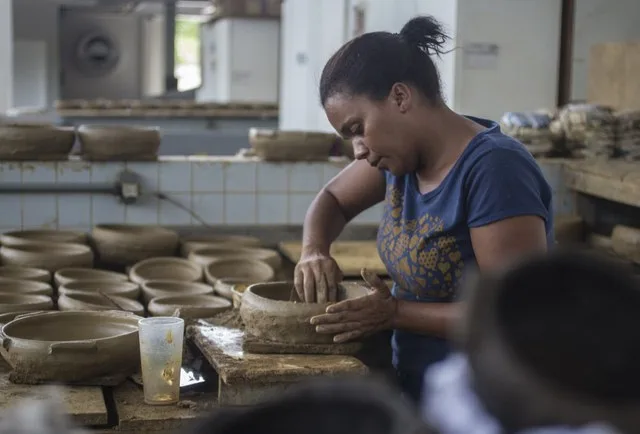 Vitória vai ganhar monumento em homenagem às paneleiras