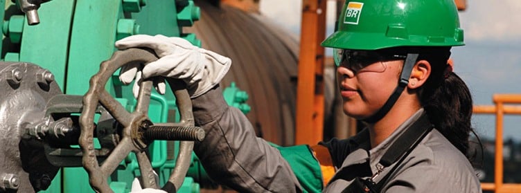 Petrobras abre 954 vagas para níveis técnico e superior