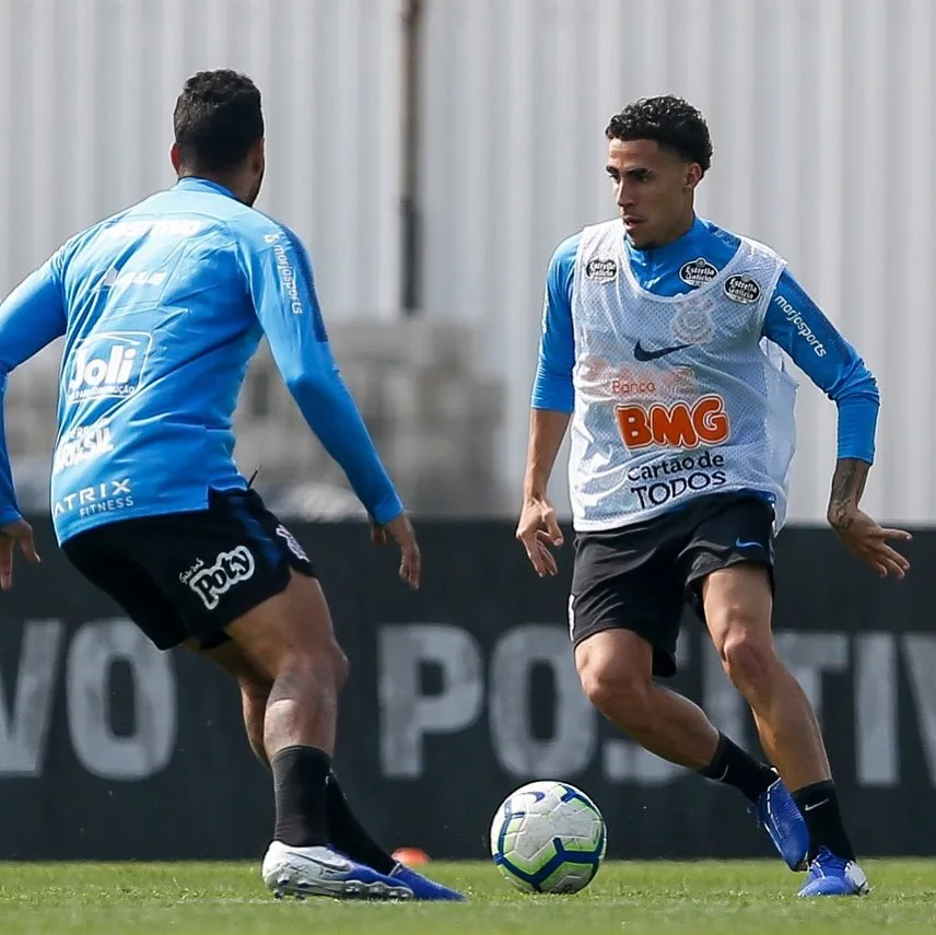 Zagueiro Gabriel agradece torcida e cobra time do Botafogo: 'Trabalhar mais e falar menos'