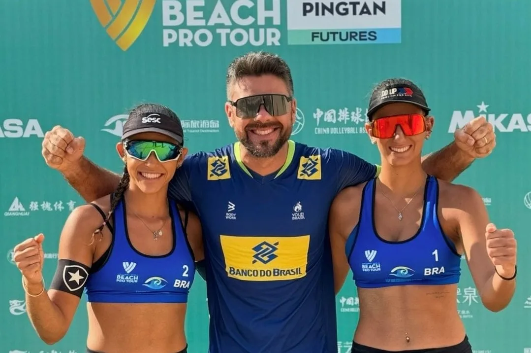 Capixaba conquista bronze em torneio de vôlei de praia na China