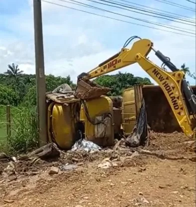 Homem morre imprensado pelo próprio caminhão após acidente na Serra