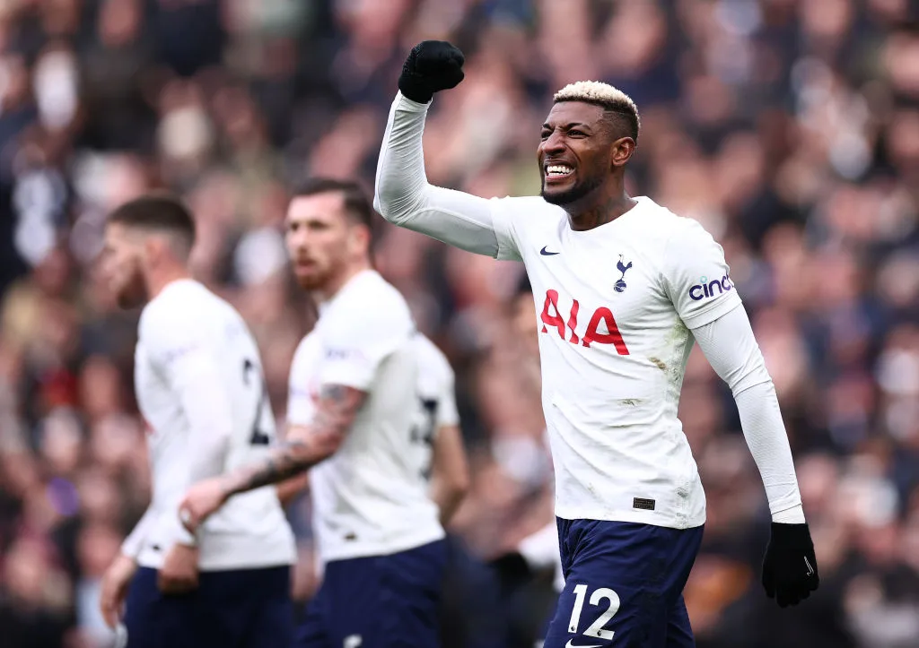 Com gol de Emerson Royal, Tottenham goleia Newcastle e entra no G-4 do Inglês