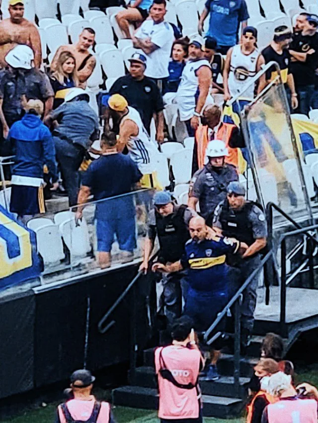 Boca é multado pela Conmebol por gesto racista de torcedor contra corintianos