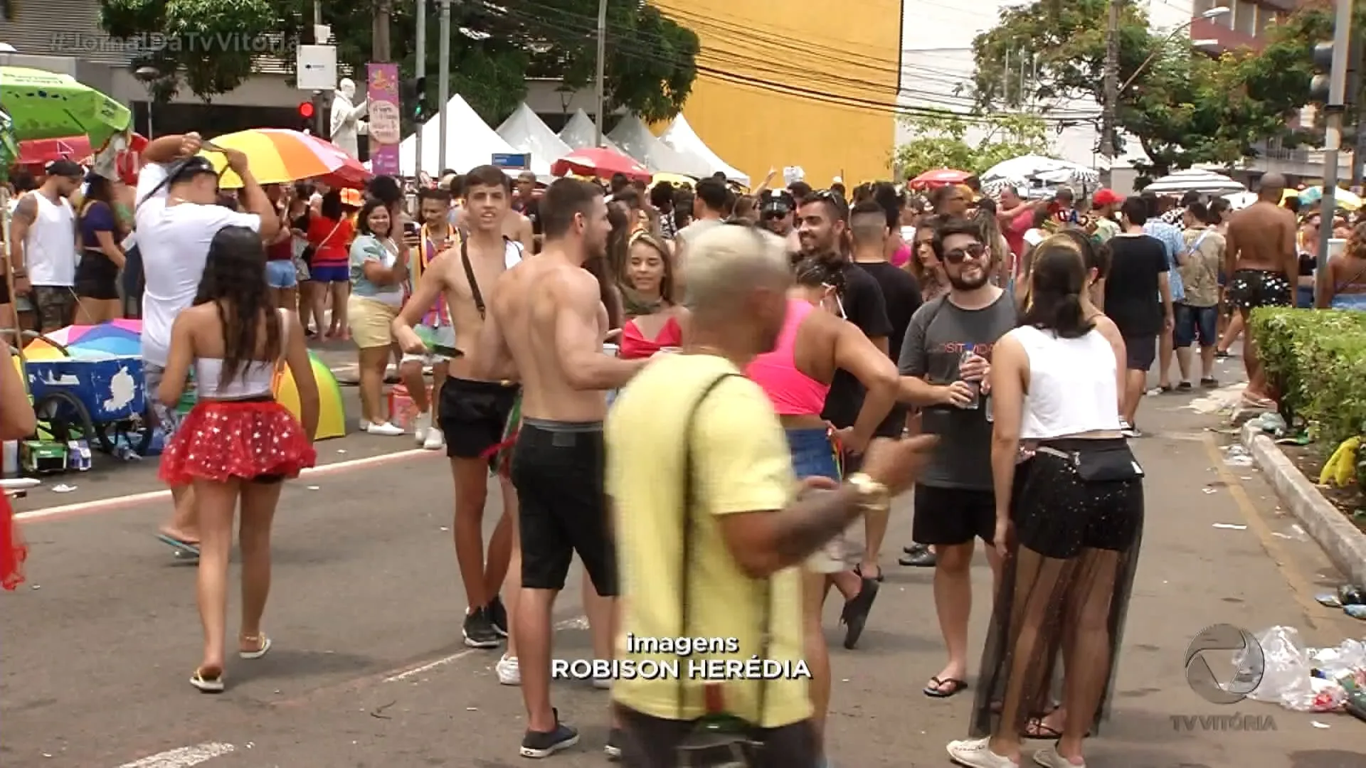 Protesto pede liberação de blocos de carnaval no Centro de Vitória