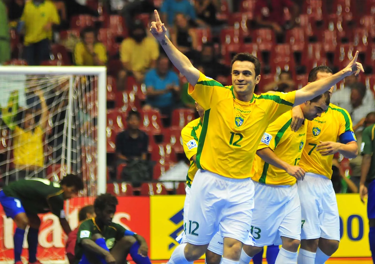 Mundial de Futsal começa com 4 jogos e marca o adeus de Falcão à competição