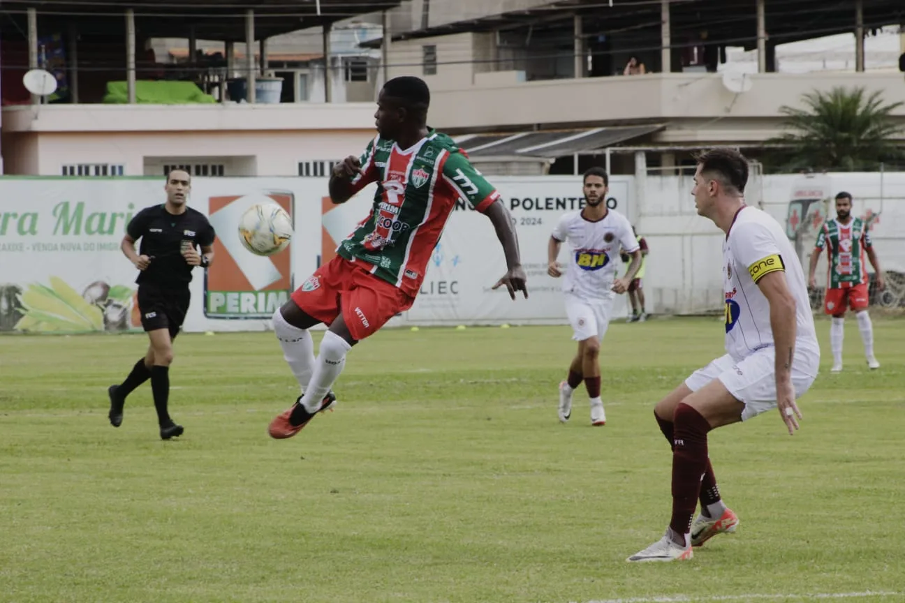 Desportiva Ferroviária está a um empate da semifinal do Capixabão