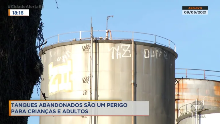 Tanques abandonados são um perigo para crianças e adultos